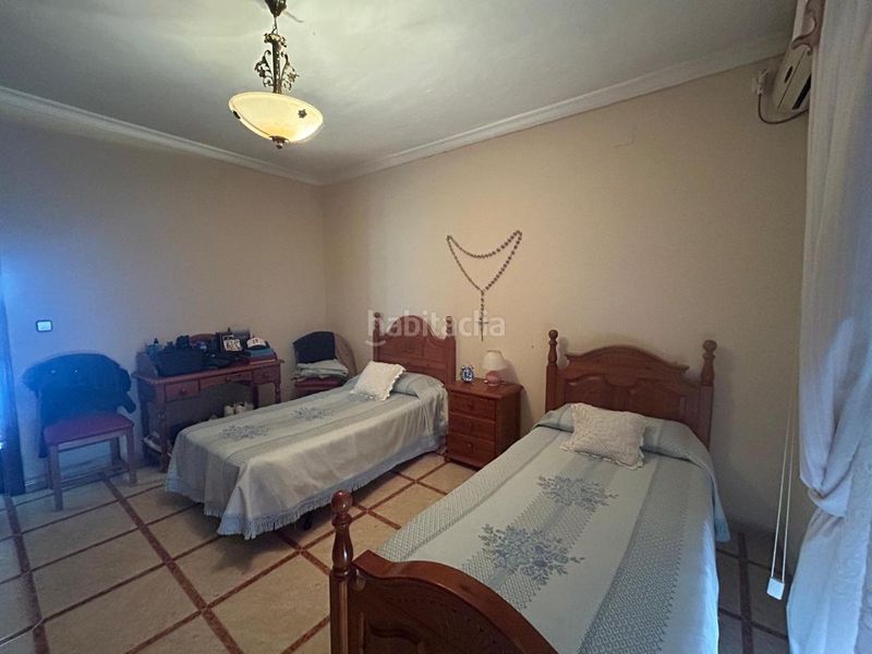 Foto 7df329ce-40fe-486c-b146-f2ccd3b01b48. Casa amb aparcament a Centro - Doña Mercedes Dos Hermanas