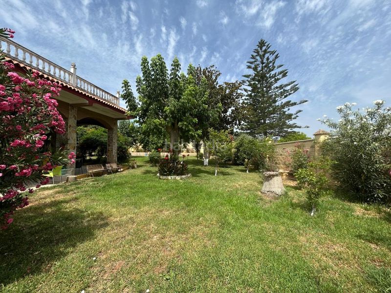 Foto c6b8669d-8476-4075-96e4-a1c15fd03b4f. Casa amb aparcament piscina a cerros de Montequinto Montequinto