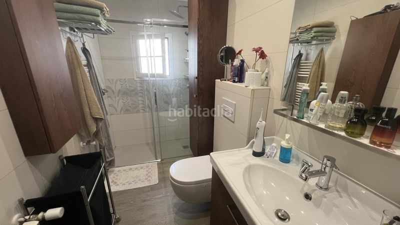 Foto 49b9e998-280a-4834-94a2-fa84aaf1bf2f. Casa amb aparcament piscina a Avenida de Europa Montequinto