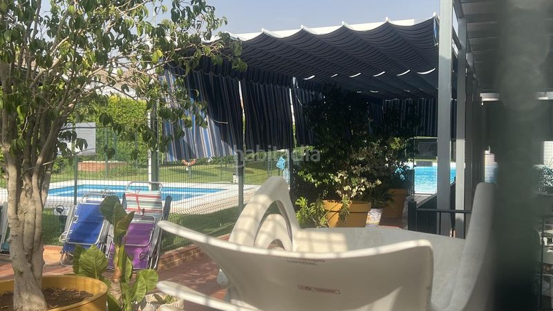 Foto b1fb0b41-476d-4580-810e-eea36f75b19e. Casa amb aparcament piscina a Avenida de Europa Montequinto