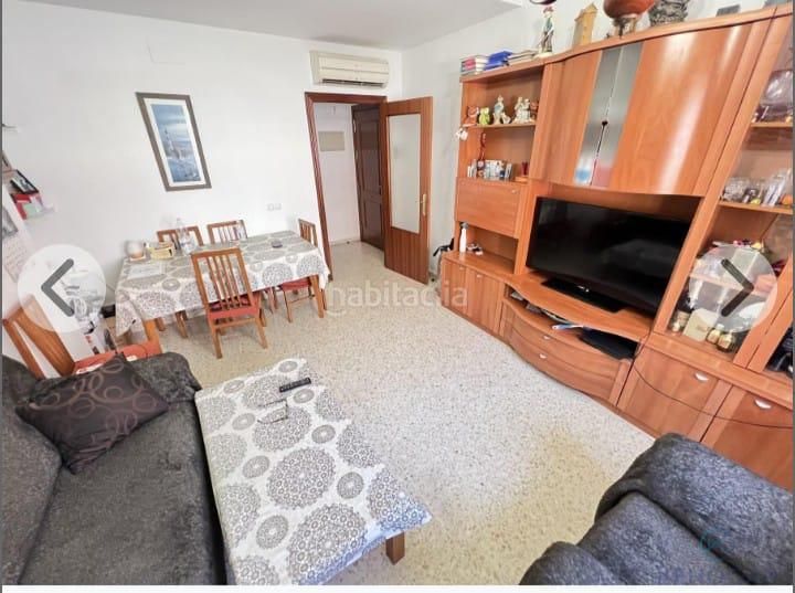 Foto 054967a4-3b3a-40be-bcea-533b43f3cbd9. Ground floor with parking in Arco Norte - Avda España Dos Hermanas