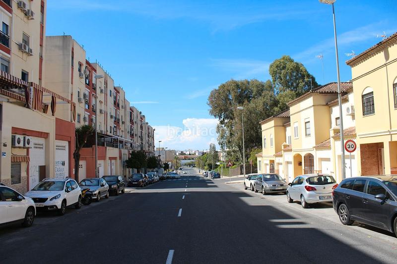 Foto 2750cce2-4e22-4a56-8ec6-9e1496af8269. Locale commerciale in Nueva Alcalá Alcalá de Guadaira