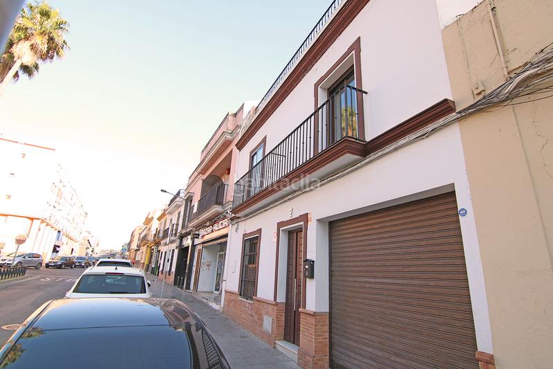 Foto c7a0e1c1-69ce-43dd-abf3-d44fd556aed6. Casa in calle rafael beca 25 in Nueva Alcalá Alcalá de Guadaira
