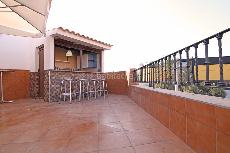 Foto e1606ac9-b80f-41c7-b80c-0a80156db520. Casa in calle rafael beca 25 in Nueva Alcalá Alcalá de Guadaira