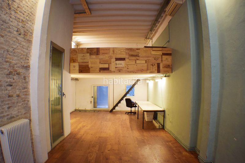 Foto 55e3392a-ef42-4657-8c6d-0710ddcde991. Local comercial a Raval Barcelona