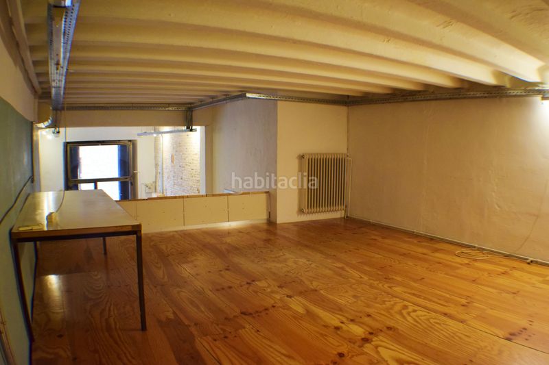 Foto 80ef8fc5-ec5a-4cc6-ae1a-778f8e01e27a. Local comercial a Raval Barcelona