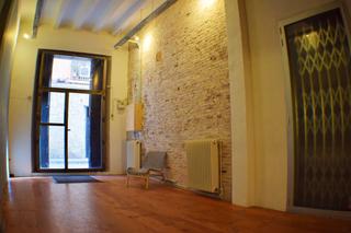 Geschäftsraum  Carrer de sant vicenç. Magnífico local con mucho encanto, situado en carrer sant vicenç