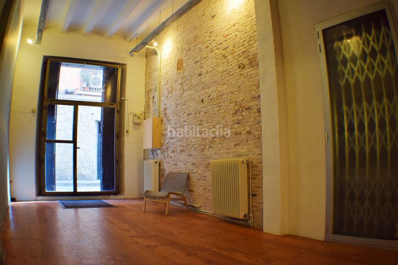 Foto c260ed06-5633-42c2-b857-d337caa65cd1. Local comercial a Raval Barcelona