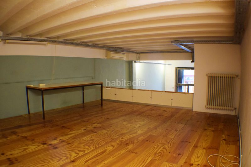 Foto fa2e82b9-4bce-4565-a86a-582a1769e969. Local comercial a Raval Barcelona