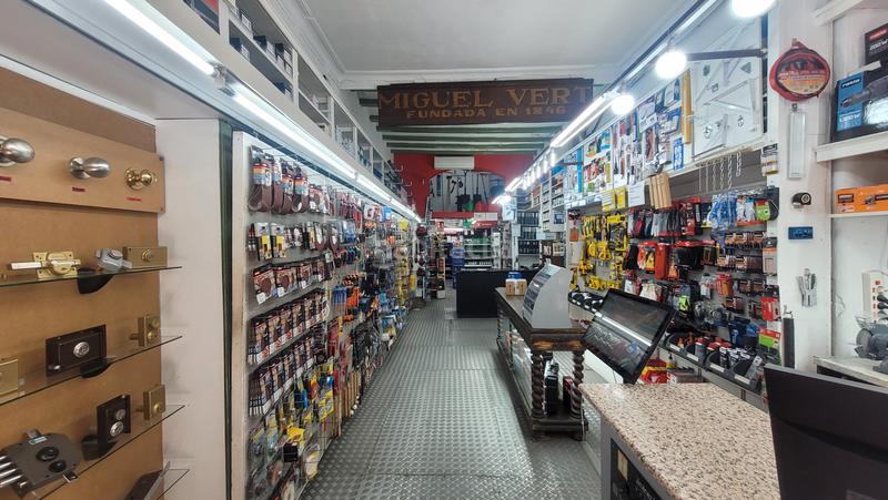 Foto 82482a1e-6c68-4acd-9de5-bf888c3e3c8e. Alquiler local comercial local en alquiler en la calle joaquin costa en Barcelona