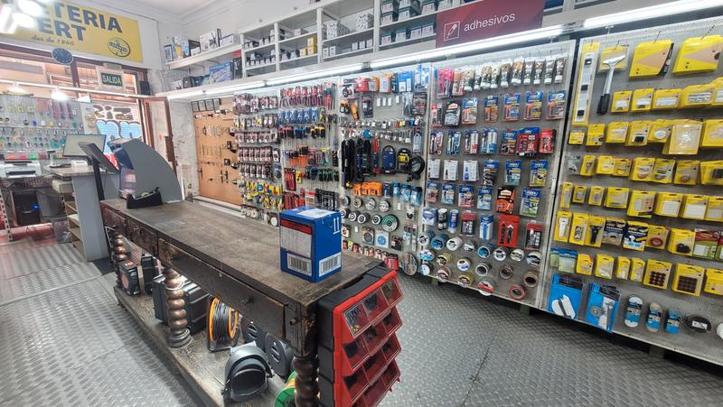 Foto 3684a629-cf9c-4bc0-a735-f2807116aaa5. Lloguer local comercial a Raval Barcelona