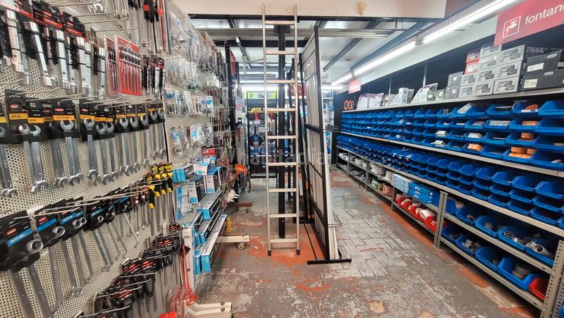 Foto 772ff5b1-15b1-4175-bcc5-55cf5f6ae526. Lloguer local comercial a Raval Barcelona