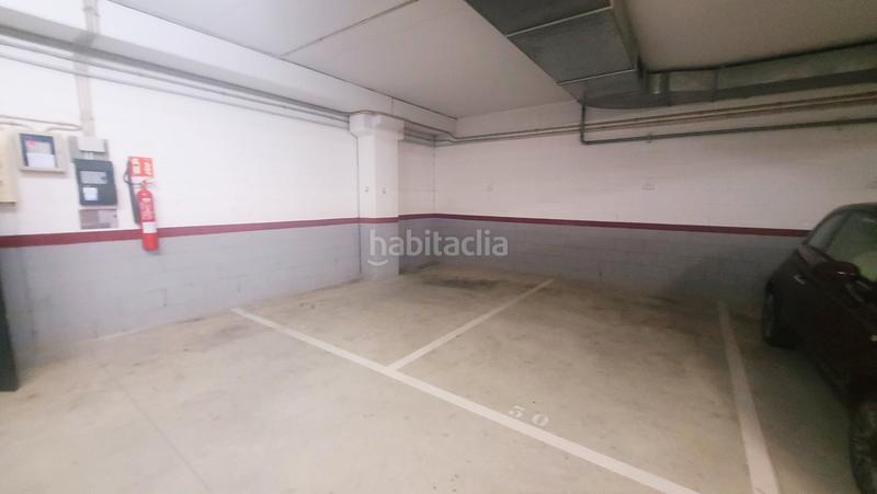 Foto 6957f1a4-5a57-4685-854f-7743cf4b5dbb. Oficina amb calefacció aparcament a Montigalà Badalona