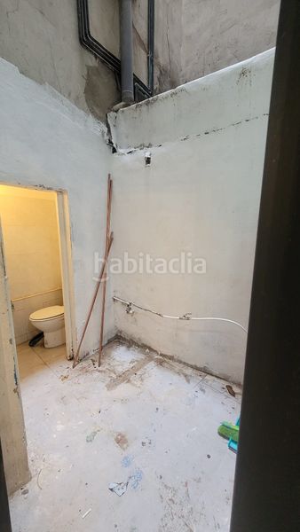 Foto 636a836d-5e72-4fb3-90bd-5490f86f86c1. Local comercial a Raval Barcelona