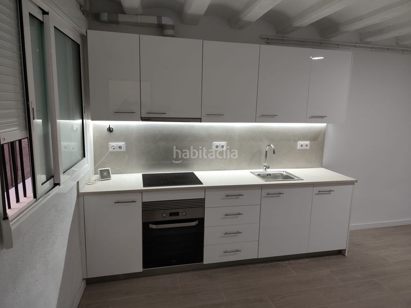 Foto 1b18f06f-95ae-470d-a039-ff6b725e4246. Loft a Raval Barcelona