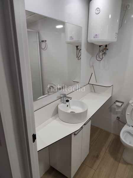 Foto 3dd4f408-f8a4-418a-820f-6b4b39f77e54. Loft a Raval Barcelona