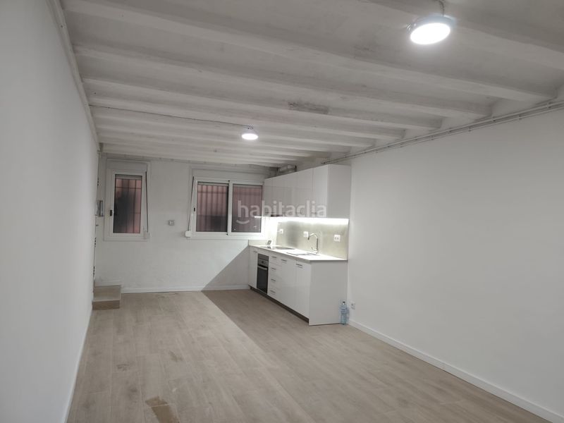 Foto ff0fc2ec-34cc-4d7e-af3a-e0814e9cb631. Loft a Raval Barcelona