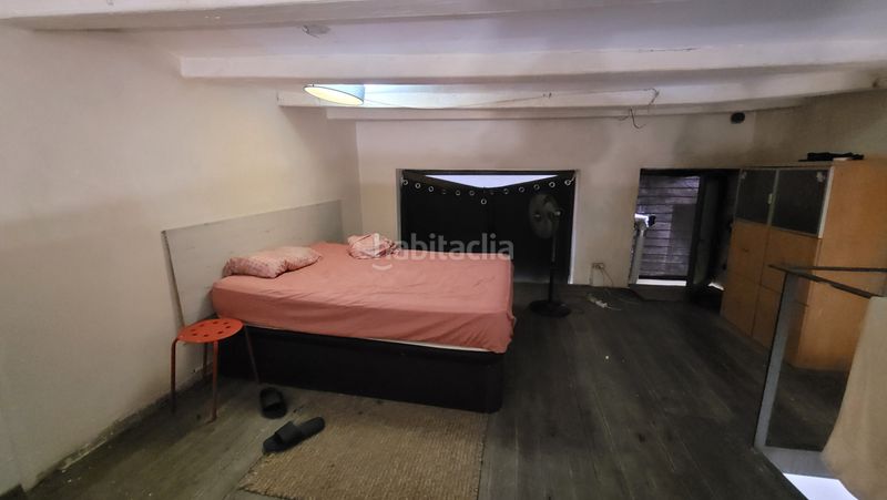 Foto 15bb37f2-f7f7-46f7-8a9a-11931592f016. Local comercial a Raval Barcelona