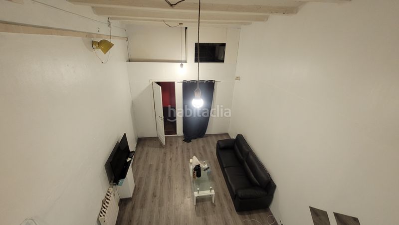 Foto dea30439-7233-48aa-beba-5afafd629406. Local comercial a Raval Barcelona