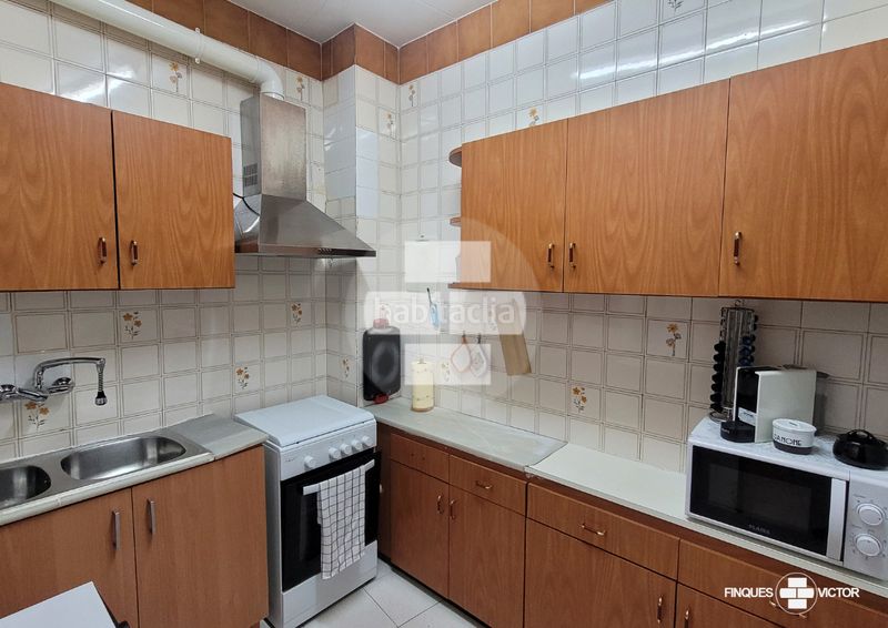 Foto b09703af-2227-4d65-9678-36fc670df9f7. Pis amb calefacció a Raval Barcelona