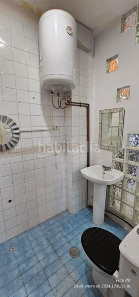 Foto 460eb862-c45c-429d-b79c-54ca53627d44. Lloguer local comercial a San Carlos - San José Sevilla