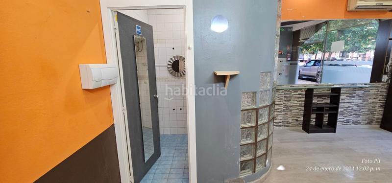 Foto b1d7d603-bc3a-4bc9-9870-ec08aa2f5204. Lloguer local comercial a San Carlos - San José Sevilla