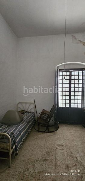Foto 1746ef90-e9e3-4565-bc08-5232e7035690. Casa  en venta en centro, 5 dormitorios. en Lora del Río