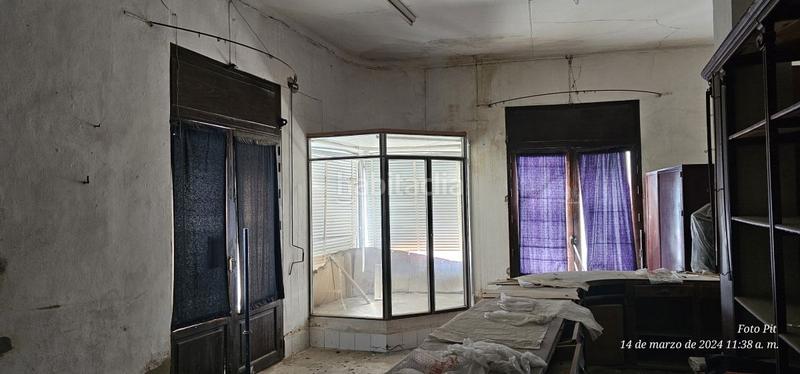 Foto 41da74b1-fdf6-4017-b3ac-885ce903b590. Casa  en venta en centro, 5 dormitorios. en Lora del Río