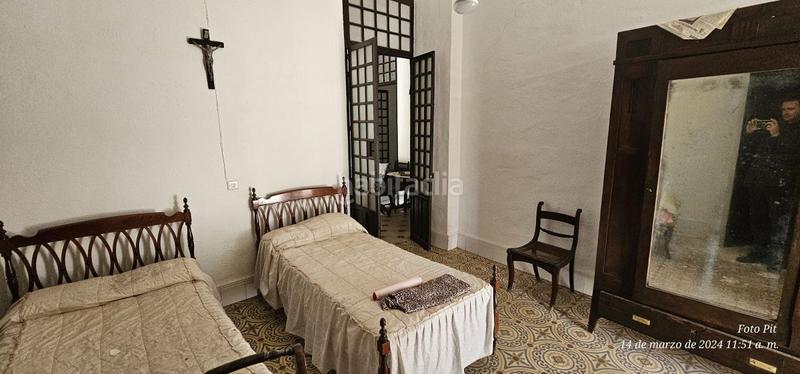 Foto 76a7db8d-f9e3-459f-9335-42c77fa0439d. Casa  en venta en centro, 5 dormitorios. en Lora del Río
