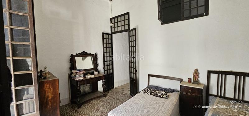 Foto 7da74601-8a80-4191-b46f-b0f9fcba5715. Casa  en venta en centro, 5 dormitorios. en Lora del Río
