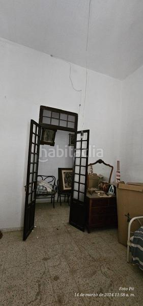 Foto ba4f6b2d-7be2-4366-8875-4af28d6dacf5. Casa  en venta en centro, 5 dormitorios. en Lora del Río