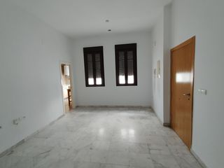 Rent Flat in San Carlos - San José. Piso en alquiler en centro  puerta osario, 1 dormitorio.