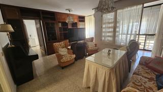 Location Appartement  Santa maria de los reyes. Piso en alquiler en miraflores  ctra.carmona, 3 dormitorios.