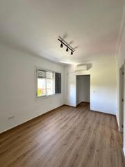 Rent Flat  Padre isla. Piso en alquiler en arroyo  bda. san josé obrero, 3 dormitorios.