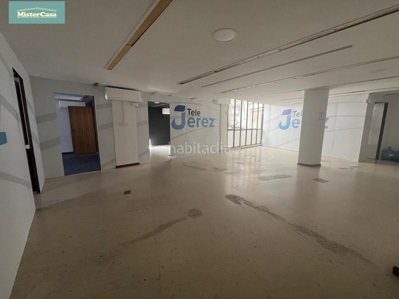 Foto 5134cd85-7e4f-45a1-b4bb-f632e5bdf88e. Ufficio in Centro Jerez de la Frontera