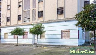 Local Comercial a El Altillo. Exclusiva!! local comercial urb. el bosque norte