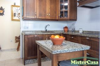 Pis a Puertas del sur - Guadabajaque. Exclusiva !! fantástico  piso vpo zona sur , 3 dormitorios  2 ba