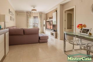 Appartement à La Plata. Piso reformado con ascensor y parking al lado de hacienda