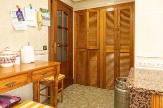 Flat in La Plata. Exclusiva zona norte piso con 3 dormitorios y 1 baño. reformado.