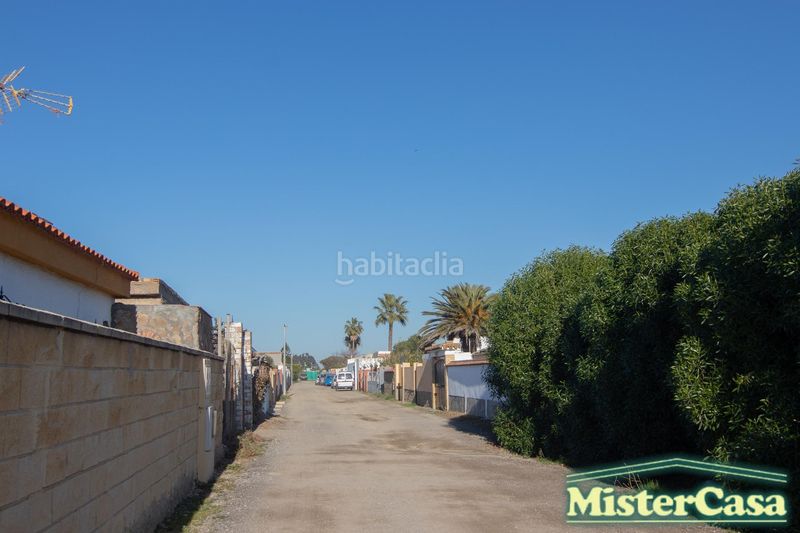 Foto 3d213cf2-c815-4b40-9b6b-5d6431a604e3. Xalet amb aparcament a Aguadulce - Almadraba - Punta Candor Rota