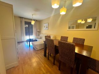 Miete Etagenwohnung in Centro. Exclusiva alquiler 2 dormitorios 2 baños, garaje, trastero y pis
