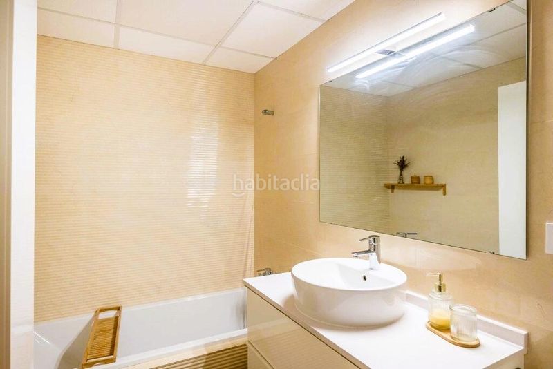 Foto ca7ff256-6270-4e56-b191-0c41158be0fe. Pis amb aparcament a Bellavista Sevilla