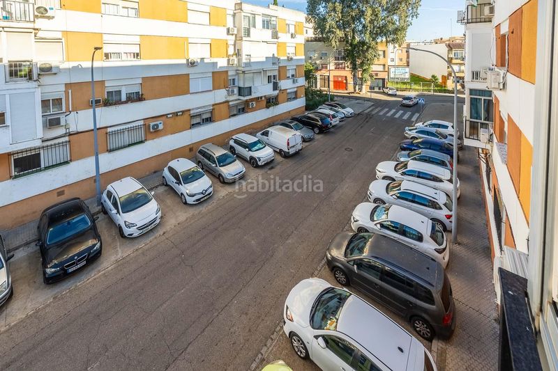 Foto 5ecaba1a-5ea1-4e67-bfa2-6bc1902189c9. Pis a Bellavista Sevilla