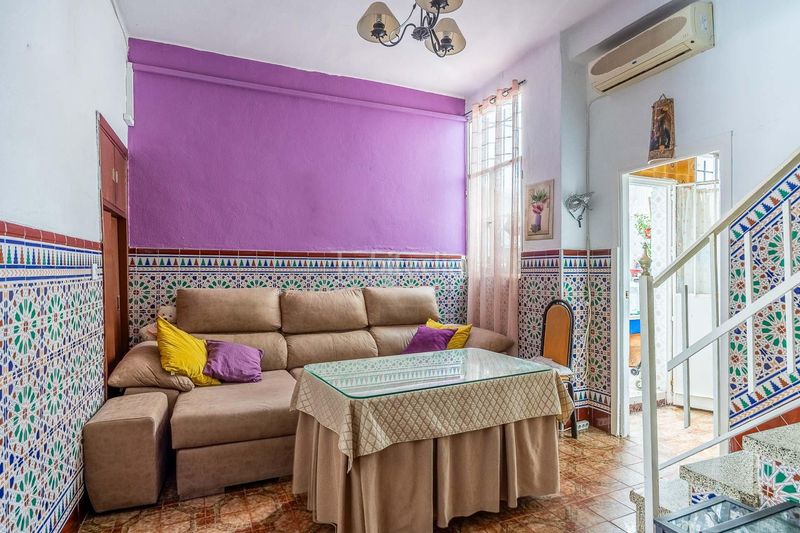 Foto a31e0aab-4bdc-4450-a3ce-fcfce343bf31. Casa a Bellavista Sevilla