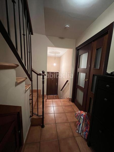 Foto 0db64ef7-681c-4ae5-bcb2-ec971a3f4b57. Casa aparellada a Nueva Alcalá Alcalá de Guadaira