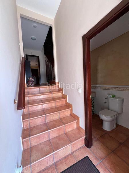 Foto 1c9795f0-5dbe-46b9-a060-afef793ae37c. Casa aparellada a Nueva Alcalá Alcalá de Guadaira