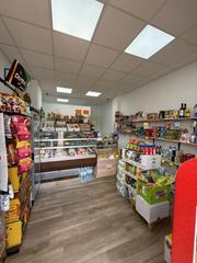 Miete Geschäftsraum in Nueva Alcalá. Venta de local comercial completamente equipado y puesto en marc