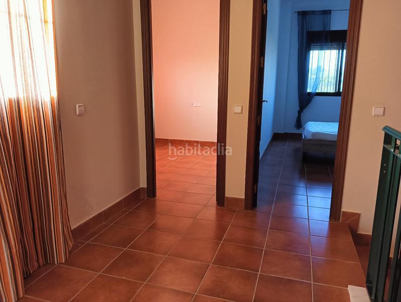 Foto 64eb836e-40dd-46b9-b651-34a044e9b665. Rent semi detached house in Mairena del Alcor
