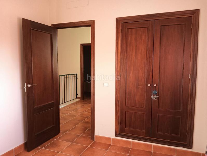 Foto ba37df30-b128-4037-9c69-6c4a84af2b50. Rent semi detached house in Mairena del Alcor