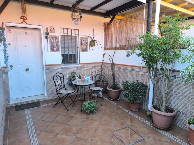 Foto d204fe8a-d7db-432c-8075-110767ee7444. Casa a schiera in Torre de la Reina Guillena